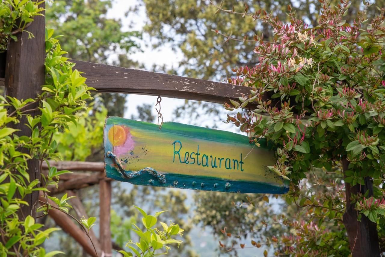 Marabou Hotel Chorefto Екстериор снимка