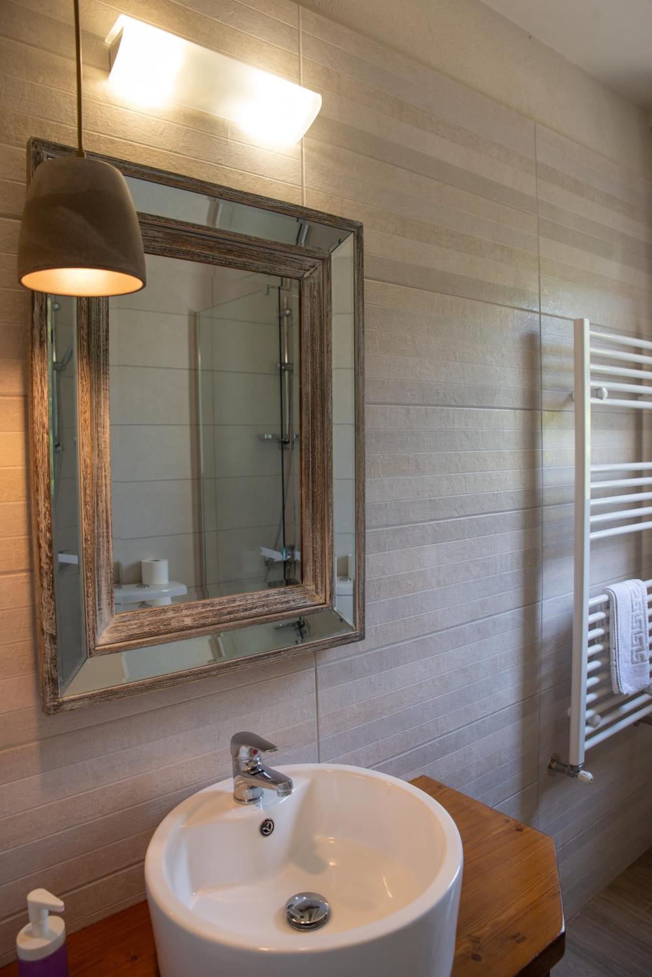 Marabou Hotel Chorefto Екстериор снимка