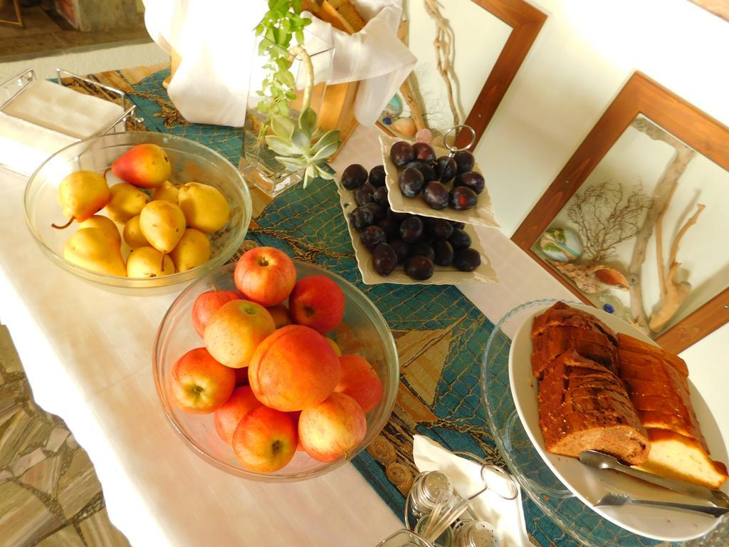 Marabou Hotel Chorefto Екстериор снимка